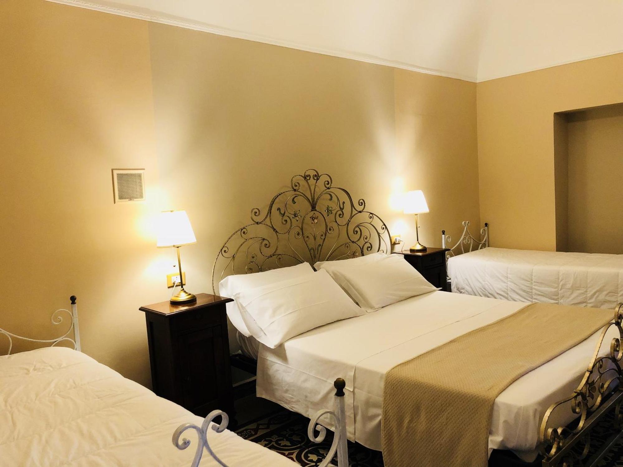 Montesilvano Marina Villa Berghella חדר תמונה
